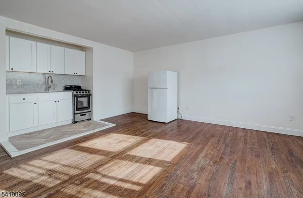 $1,800 | 22 Cottage Street, Unit 31, South Orange, NJ 07079