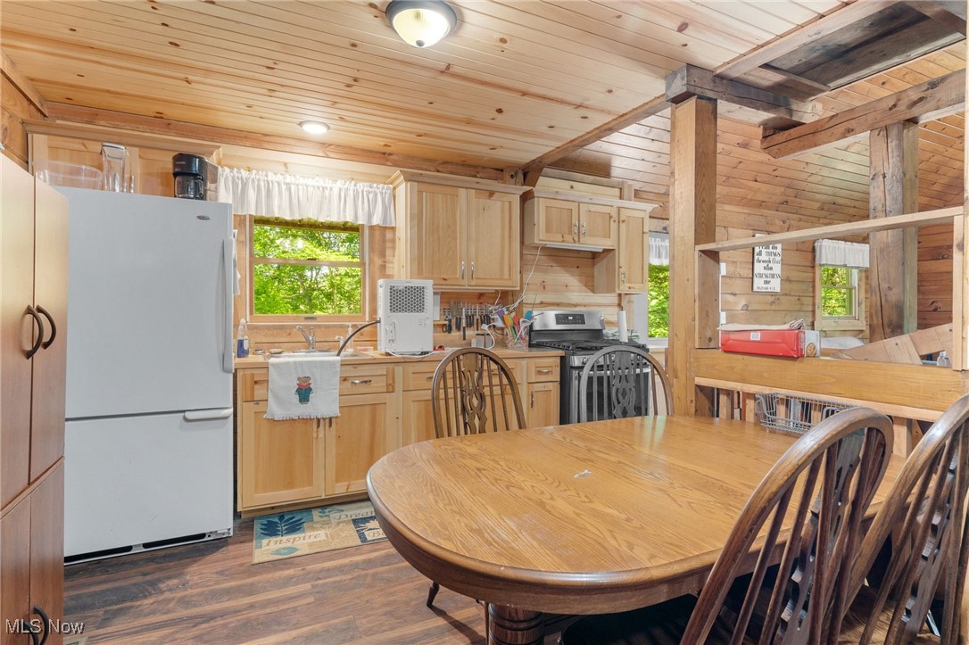 30101 Friendly Ridge Road Freeport, OH 43973 - Photo 11 of 34 Gallery Image 11