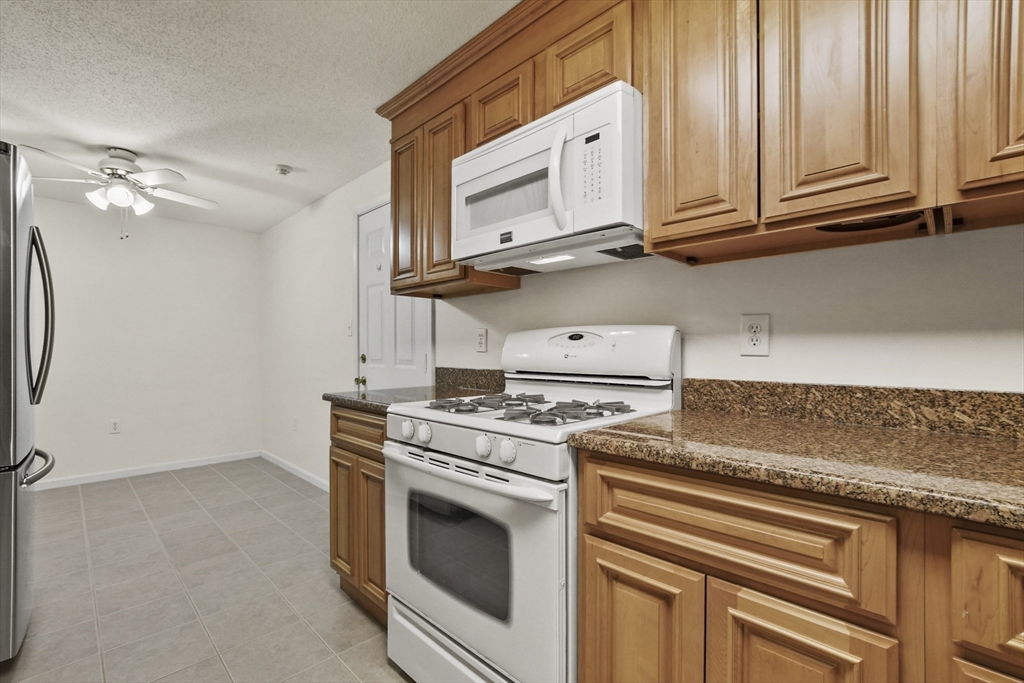 255 North Road, Unit 213 Chelmsford, MA 01824 - Photo 13 of 33 Gallery Image 13