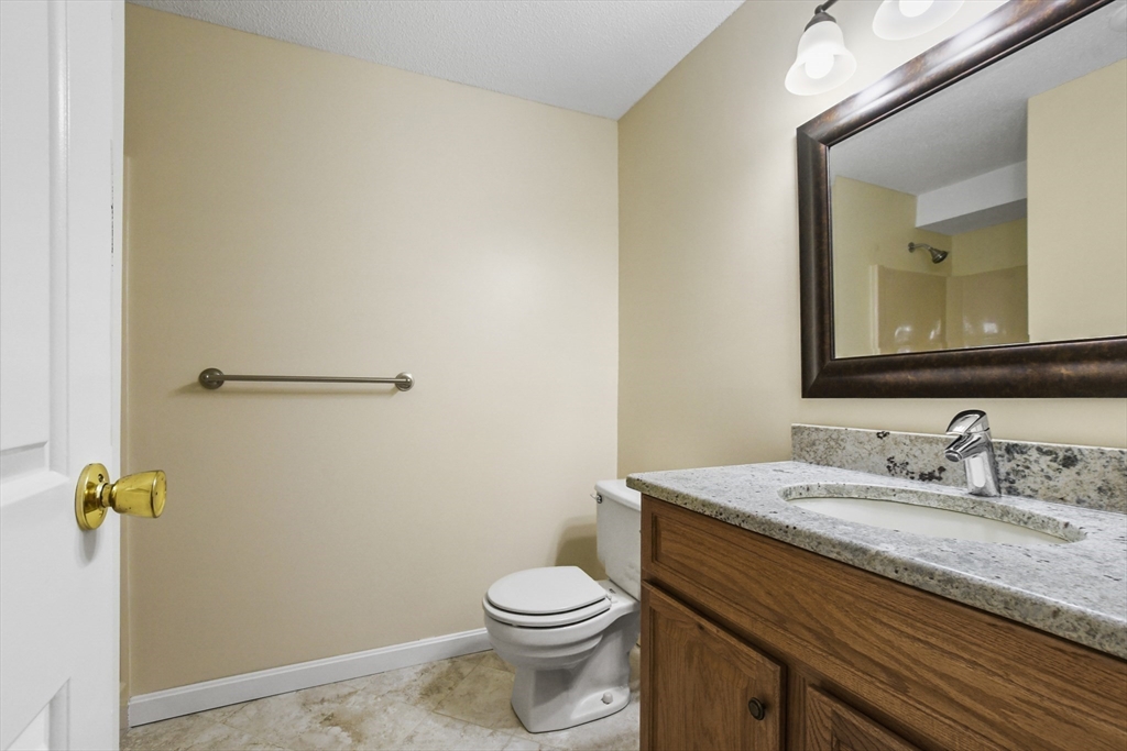 255 North Road, Unit 213 Chelmsford, MA 01824 - Photo 18 of 33 Gallery Image 18
