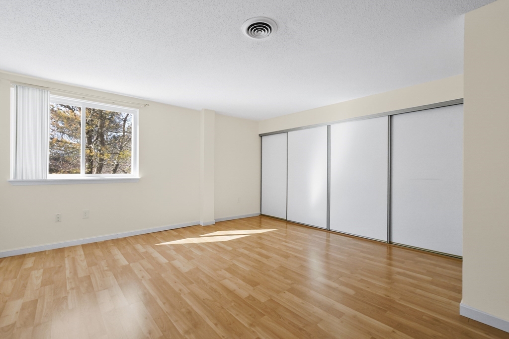 255 North Road, Unit 213 Chelmsford, MA 01824 - Photo 21 of 33 Gallery Image 21