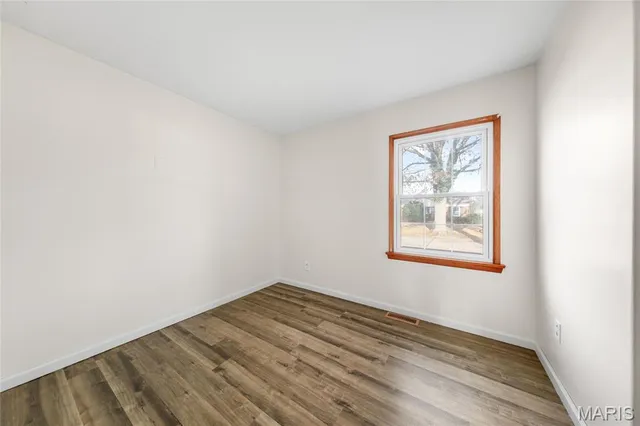 $175,000 | 1890 Caposele Lane, Hazelwood, MO 63042