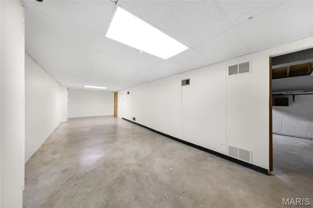 $175,000 | 1890 Caposele Lane, Hazelwood, MO 63042