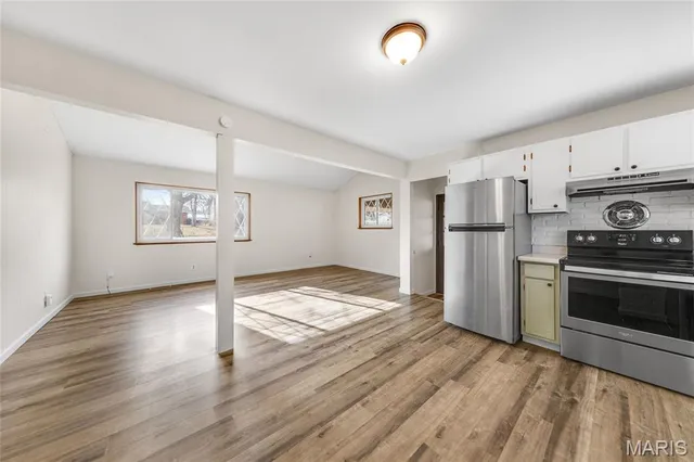 $175,000 | 1890 Caposele Lane, Hazelwood, MO 63042