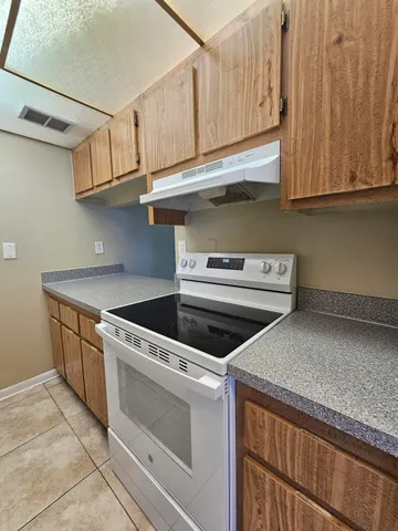 $1,700 | 1750 North Congress Avenue, Unit 405, West Palm Beach, FL 33401