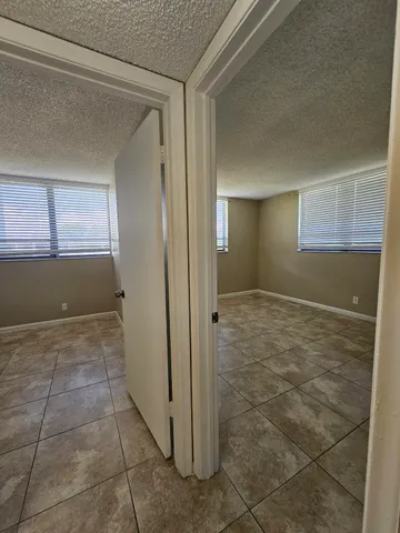 $1,700 | 1750 North Congress Avenue, Unit 405, West Palm Beach, FL 33401