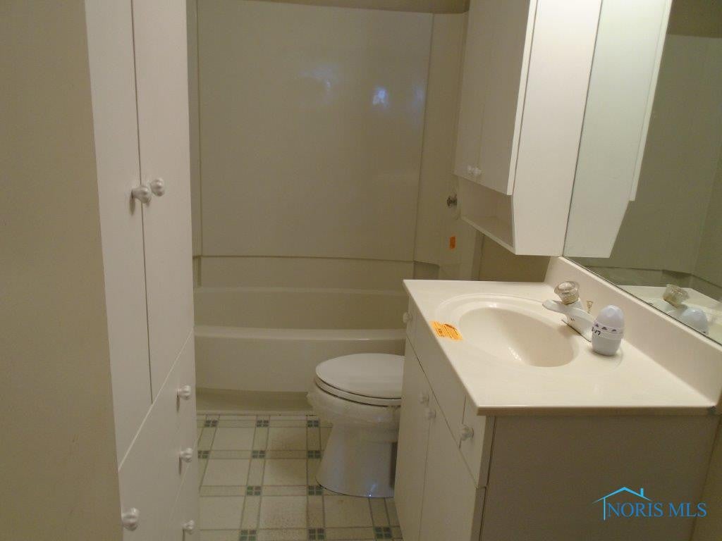 4764 Thobe Road Toledo, OH 43615 - Photo 7 of 10 Gallery Image 7