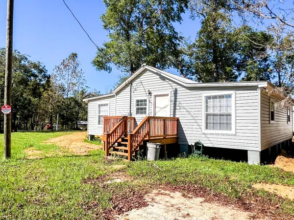 $169,000 | 391 Byrd Parker Drive, Wewahitchka, FL 32465