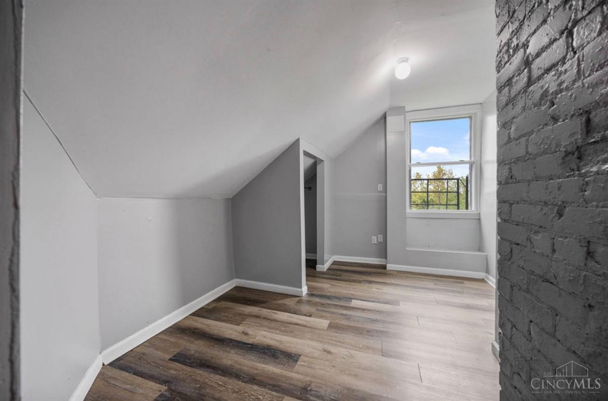 839 Ridgeway Avenue Cincinnati, OH 45229 - Photo 21 of 34 Gallery Image 21