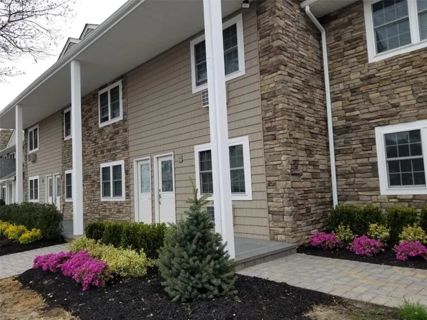$3,110 | 303 Terrace, Unit T07303, Bayport, NY 11705
