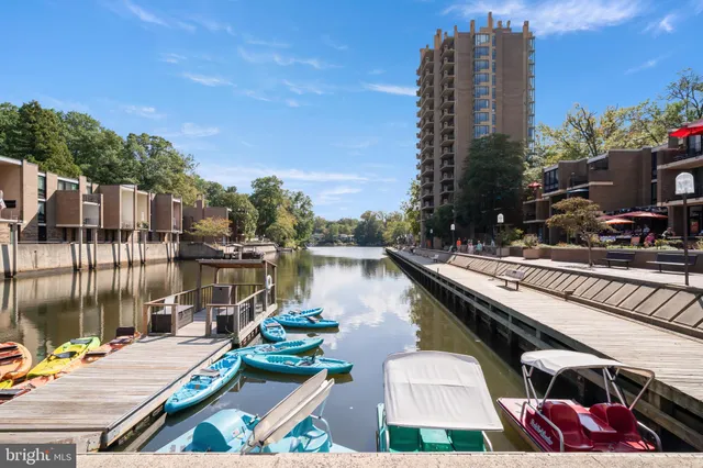 $233,000 | 1422 Northgate Square, Unit 22/1A, Reston, VA 20190