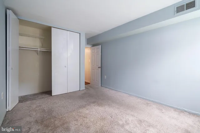 $233,000 | 1422 Northgate Square, Unit 22/1A, Reston, VA 20190