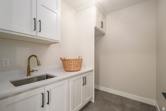 250 South Main Street, Unit 7 Alpine, UT 84004 - Photo 21 of 26 2nd laundry offers simple conveniences