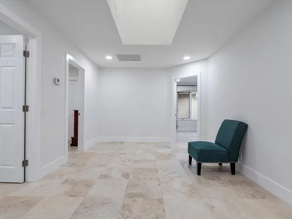 $18,000 | 1421 Ponce De Leon Drive, Fort Lauderdale, FL 33316