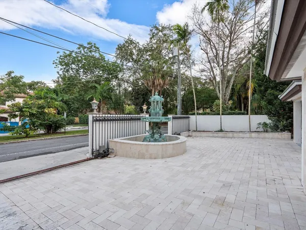$18,000 | 1421 Ponce De Leon Drive, Fort Lauderdale, FL 33316