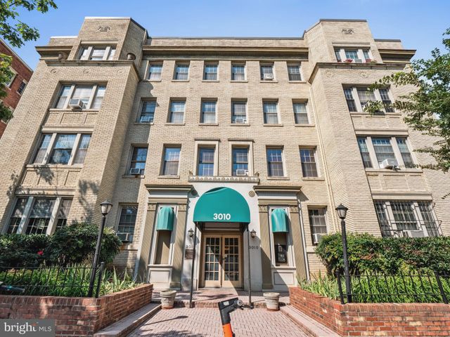 $603,500 | 3010 Wisconsin Avenue Northwest, Unit 102, Washington, DC 20016