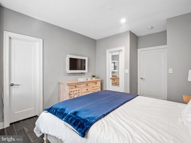 $603,500 | 3010 Wisconsin Avenue Northwest, Unit 102, Washington, DC 20016