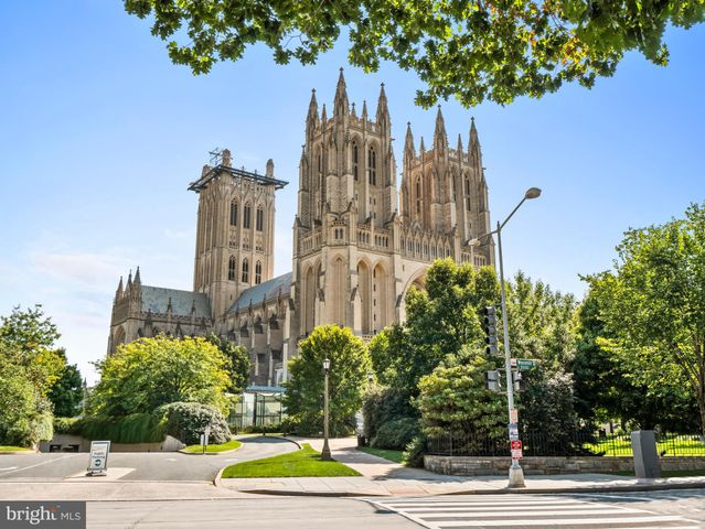 $603,500 | 3010 Wisconsin Avenue Northwest, Unit 102, Washington, DC 20016