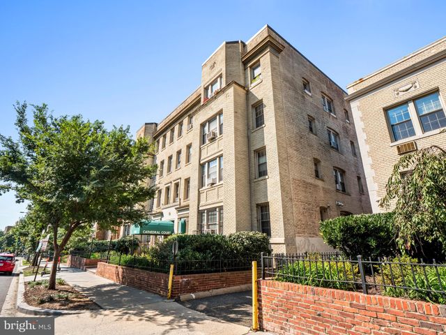 $603,500 | 3010 Wisconsin Avenue Northwest, Unit 102, Washington, DC 20016