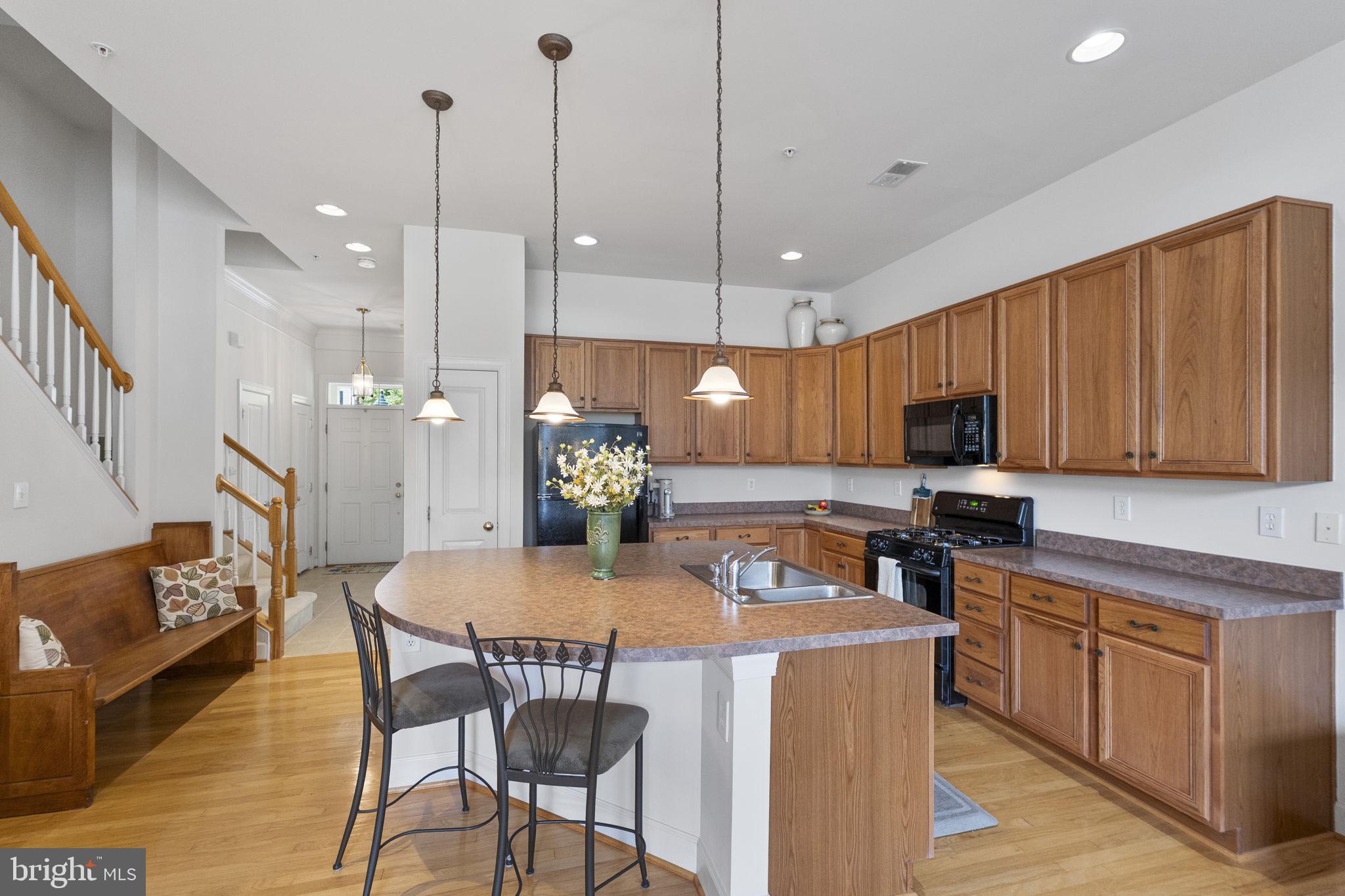 23418 Clarksridge Road Clarksburg, MD 20871 - Photo 5 of 40 Enjoy meal prep in the spacious kitchen