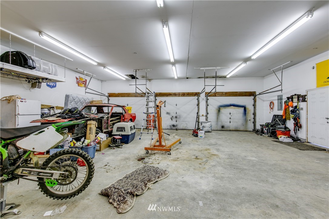 13165 Hadfield Road Southeast Olalla, WA 98359 - Photo 14 of 19 Gallery Image 14
