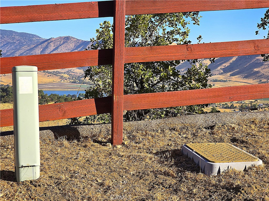 0 Zurich Drive Tehachapi, CA 93561 - Photo 11 of 58 Underground utilities means no telephone poles, no wires in sight! Not only is Edison Power and Water at street, but Race Communications to support your home's ever increasing high-speed needs!