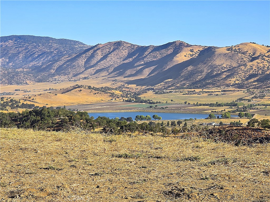 0 Zurich Drive Tehachapi, CA 93561 - Photo 18 of 58 a view of lake and mountain