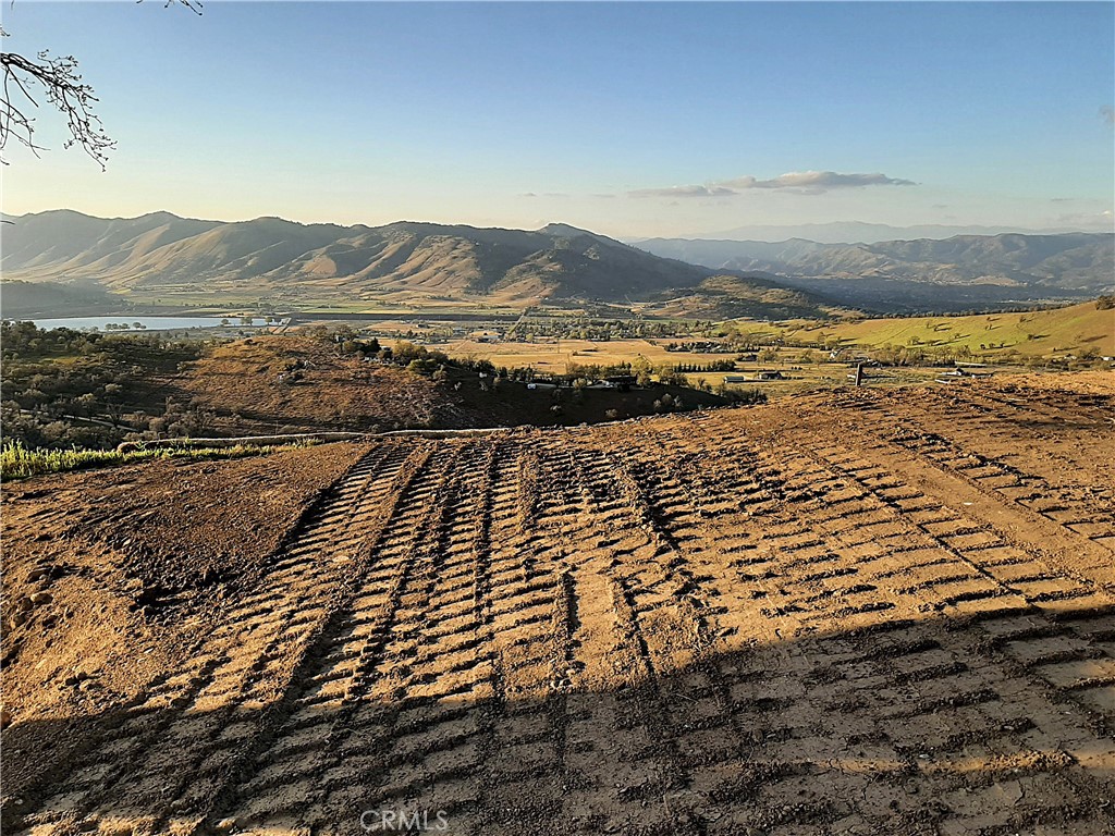 0 Zurich Drive Tehachapi, CA 93561 - Photo 27 of 58 a view of an ocean beach and mountain