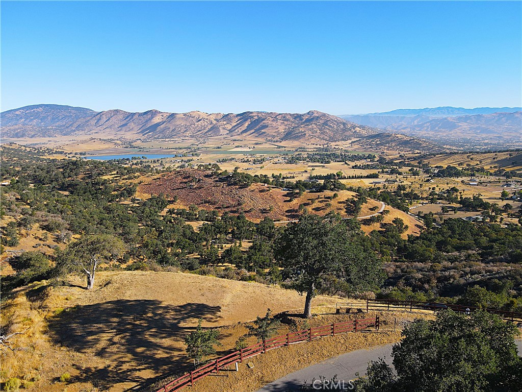 0 Zurich Drive Tehachapi, CA 93561 - Photo 57 of 58 a view of a mountain in the distance