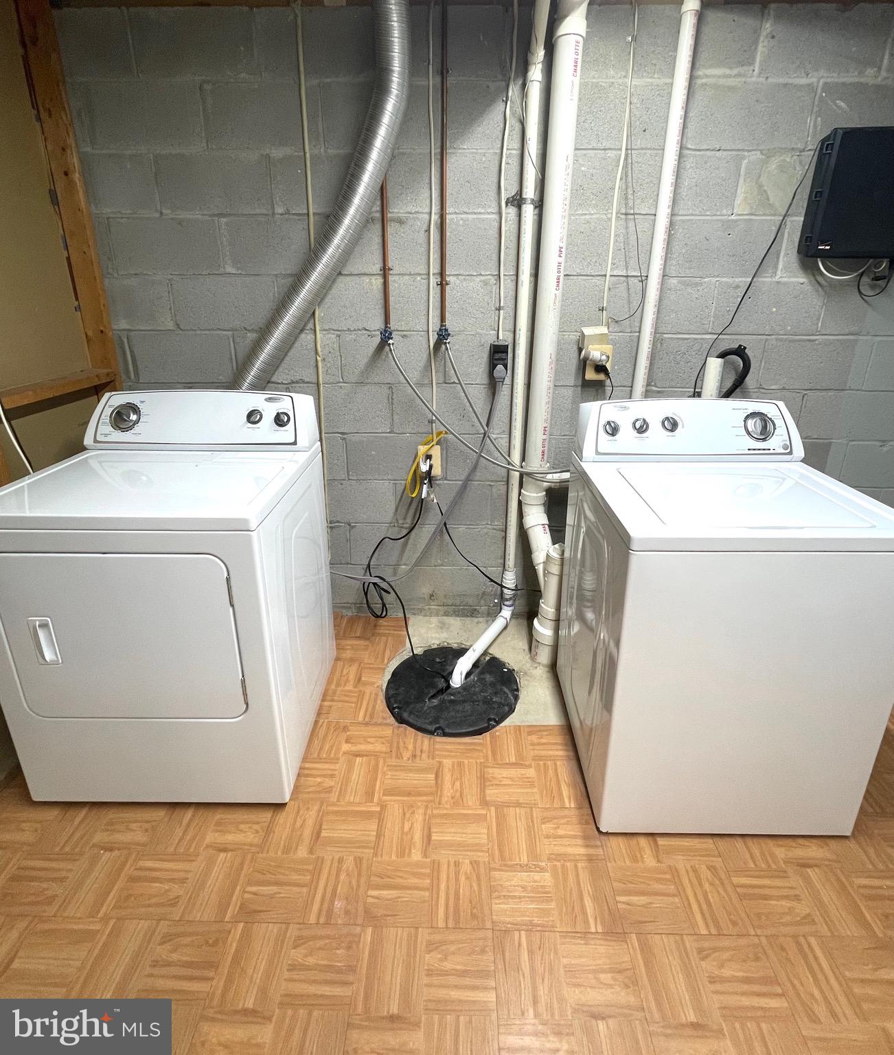 13 Rader Court Baltimore, MD 21234 - Photo 20 of 25 laundry