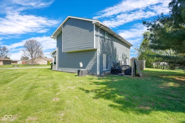 $275,000 | 604-606 Hillcrest Circle, Seymour, IN 47274