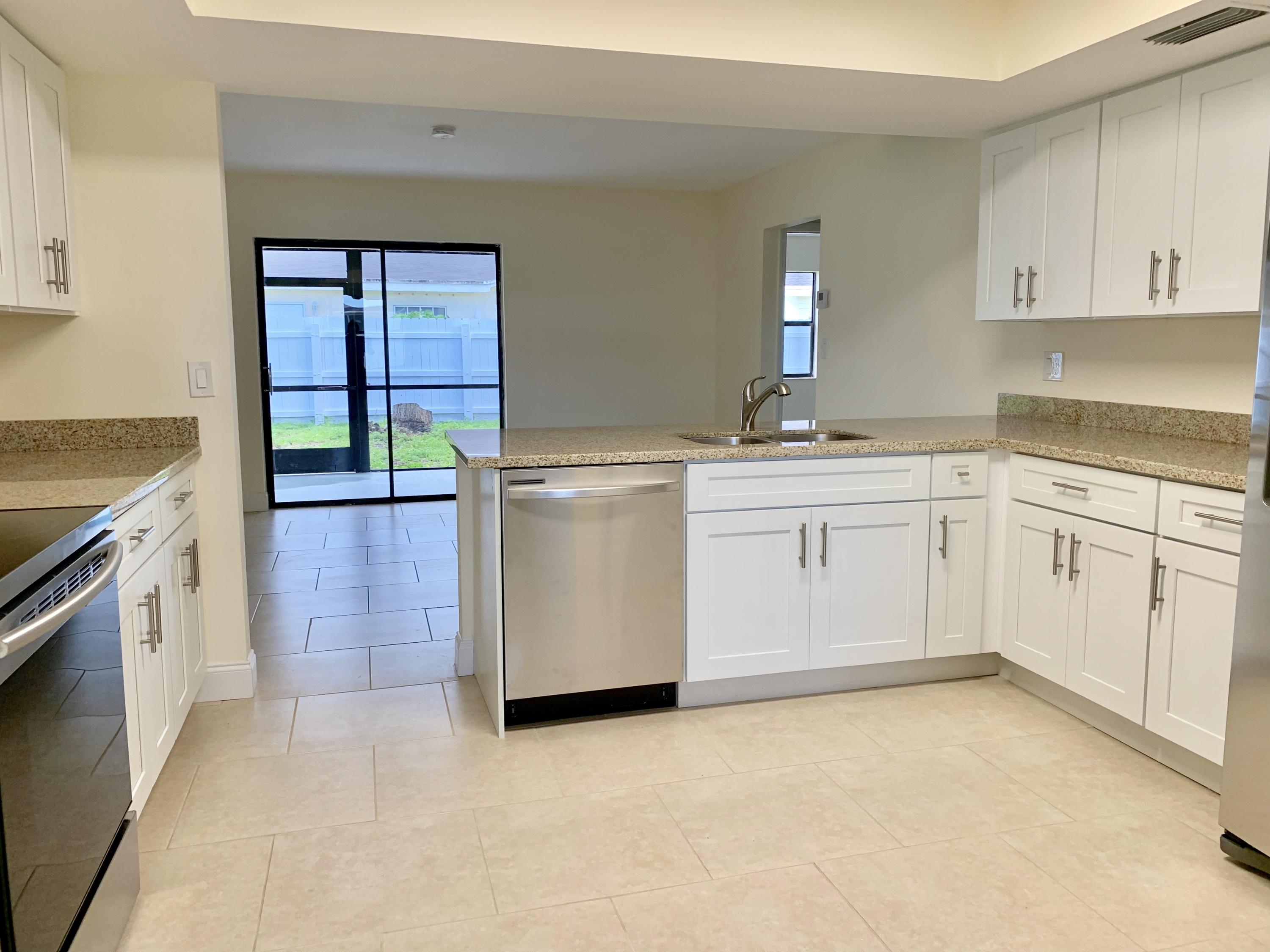 23247 Southwest 60th Avenue Boca Raton, FL 33428 - Photo 8 of 26 Kitchen