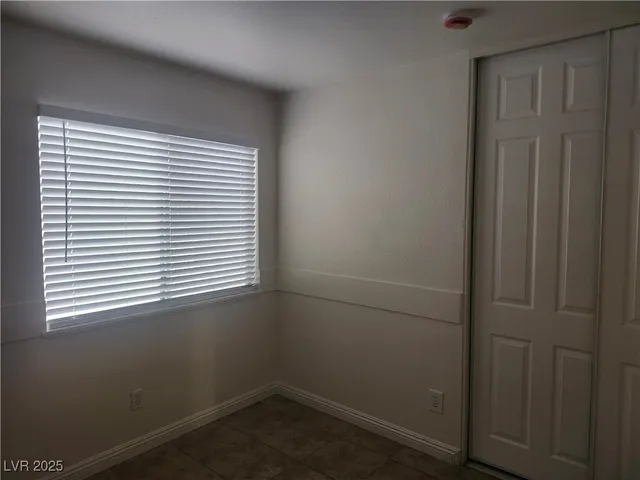 $2,000 | 216 Breezy Shore Avenue, North Las Vegas, NV 89031