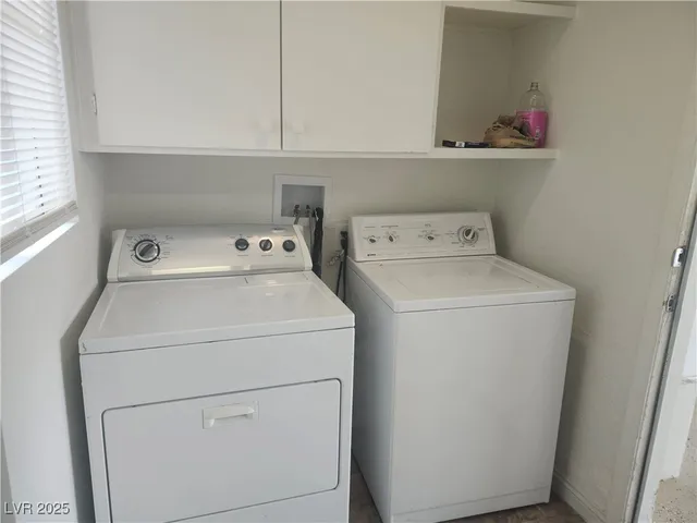 $2,000 | 216 Breezy Shore Avenue, North Las Vegas, NV 89031