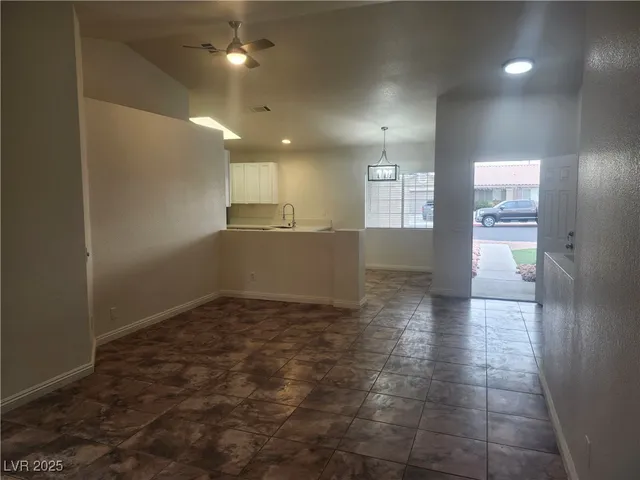 $2,000 | 216 Breezy Shore Avenue, North Las Vegas, NV 89031