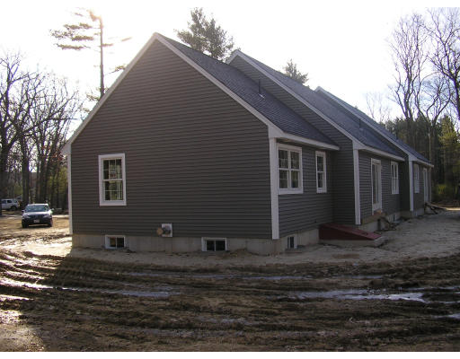 720 North Brookfield Road Oakham, MA 01068 - Photo 3 of 5