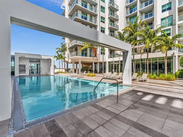 $550,000 | 3900 Biscayne Boulevard, Unit S616, Miami, FL 33137