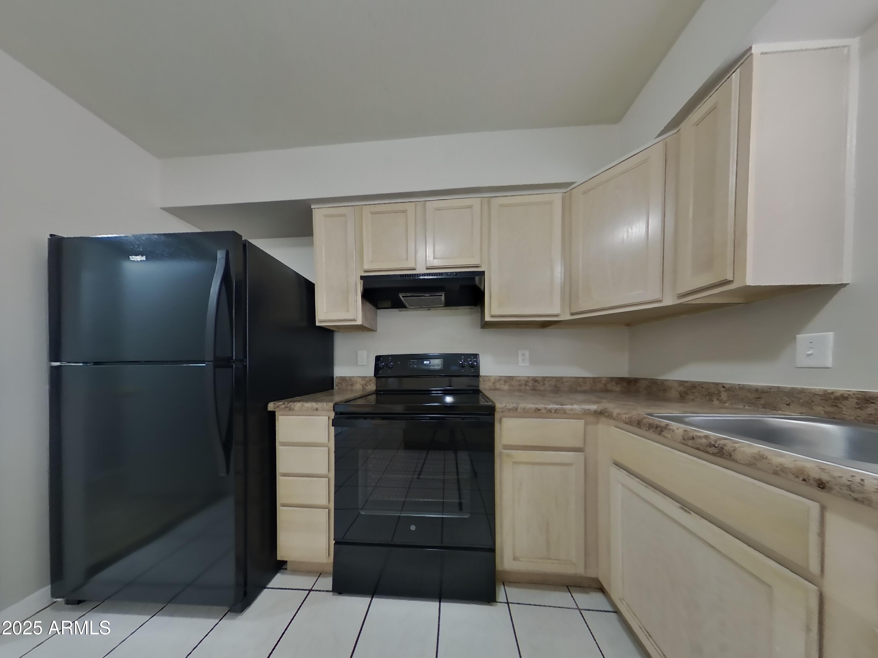 1824 West Cheyenne Drive Chandler, AZ 85224 - Photo 5 of 14 4_Image_0L618VCpOQ