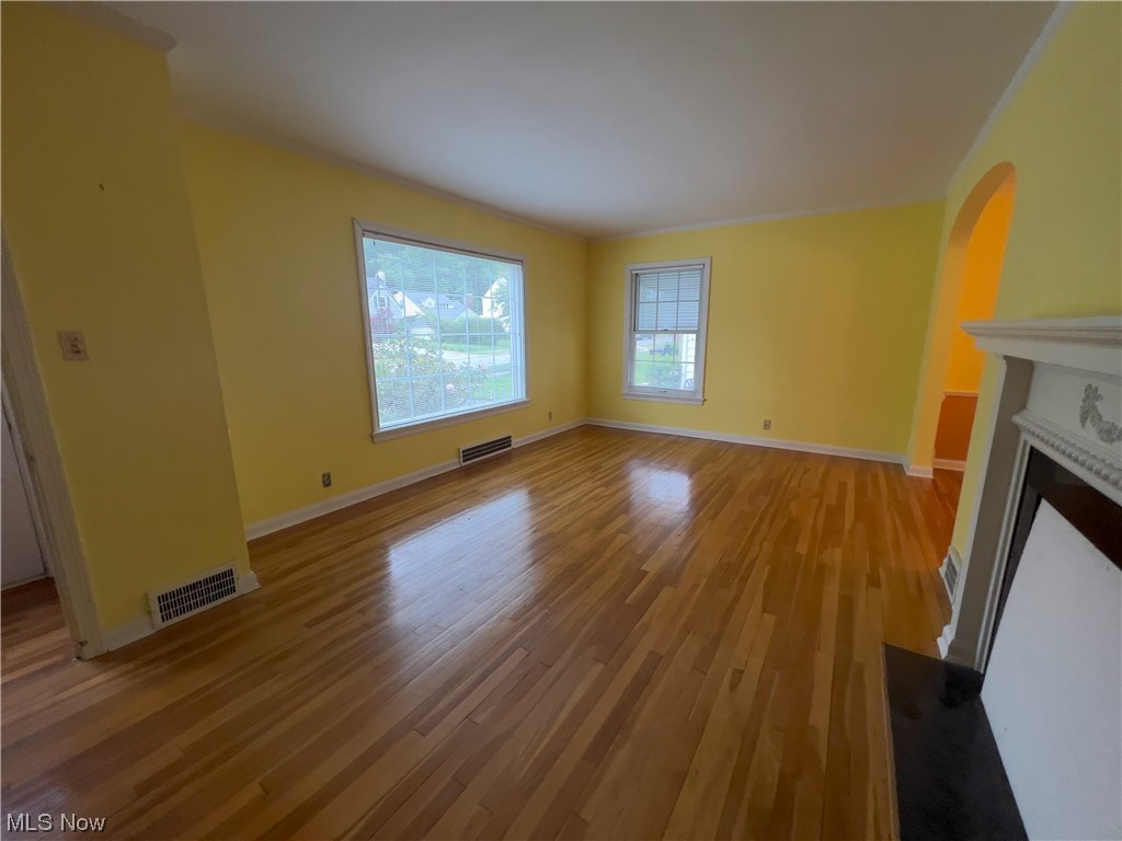 1544 Laclede Road South Euclid, OH 44121 - Photo 3 of 23 Livingroom