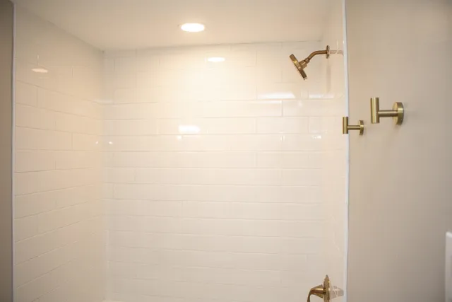 $1,425 | 114 Oak Street, Unit 1, Tallahassee, FL 32301