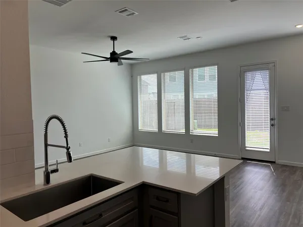 $295,000 | 5406 Holly Hvn Court, Fulshear, TX 77441