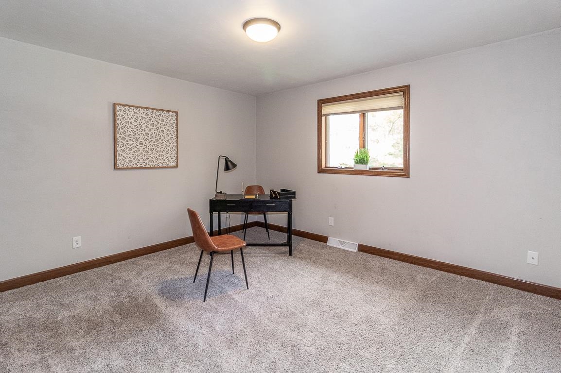 E8130 Flease Road New London, WI 54961 - Photo 21 of 80