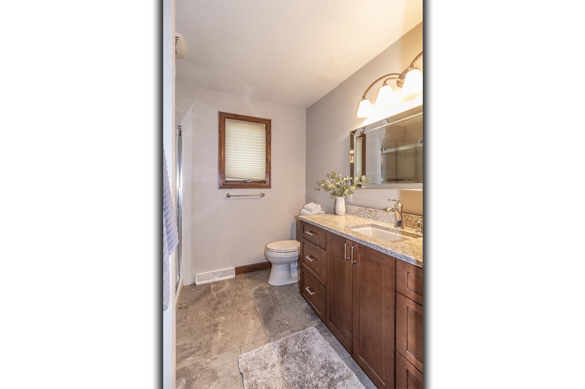 E8130 Flease Road New London, WI 54961 - Photo 23 of 80