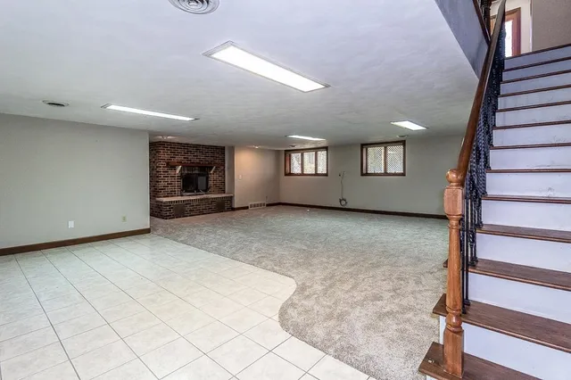 $589,900 | E8130 Flease Road, New London, WI 54961