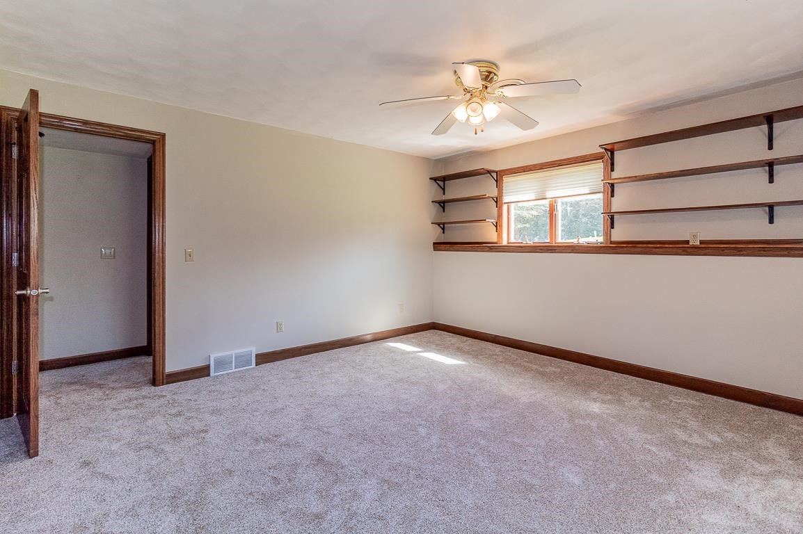 E8130 Flease Road New London, WI 54961 - Photo 37 of 80