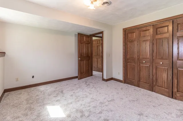 $589,900 | E8130 Flease Road, New London, WI 54961