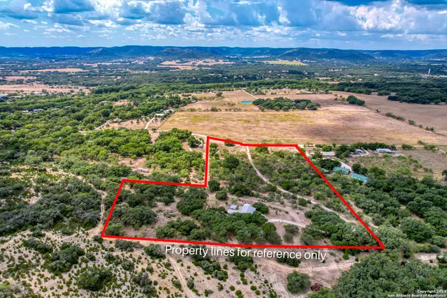 $599,500 | 1482 Flatrock Circle, Rio Frio, TX 78879