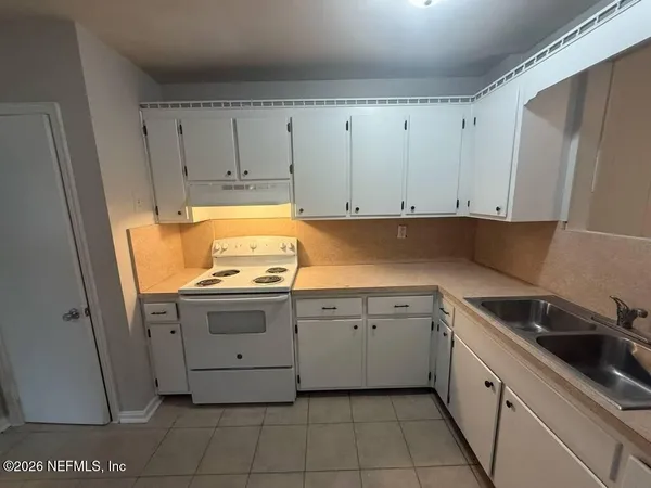 $2,050 | 2935 Bethel Court, Jacksonville, FL 32207