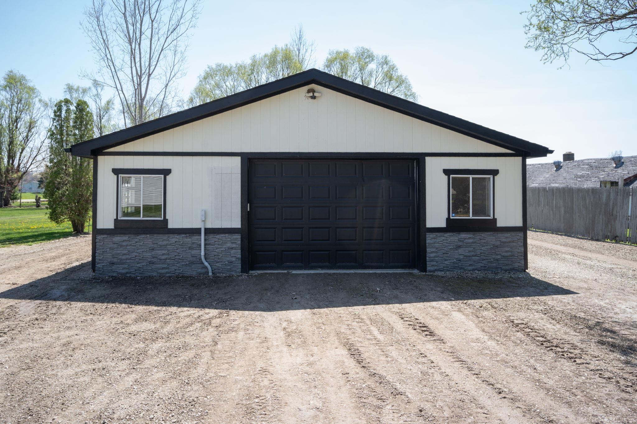 27780 Pratt Road Richmond, MI 48062 - Photo 9 of 47