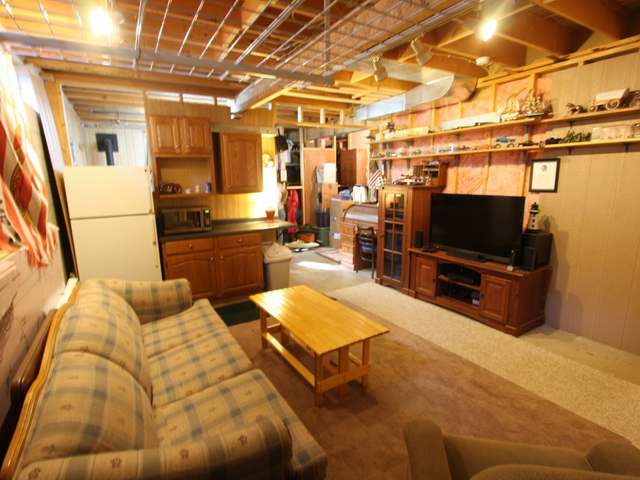 1010 Randall Avenue Rhinelander, WI 54501 - Photo 11 of 20 Gallery Image 11